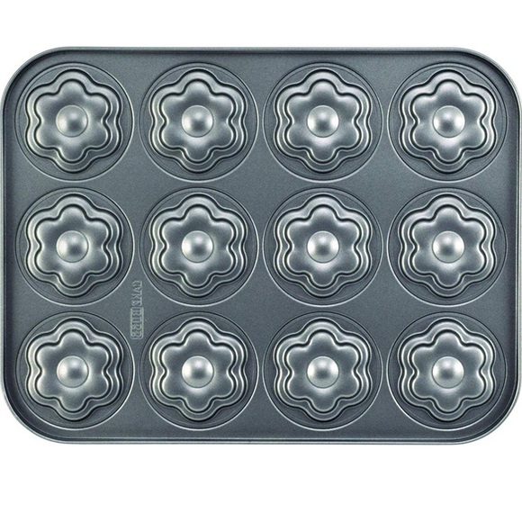 Cake Boss Flower Cookie Pan - Picture 2 of 5